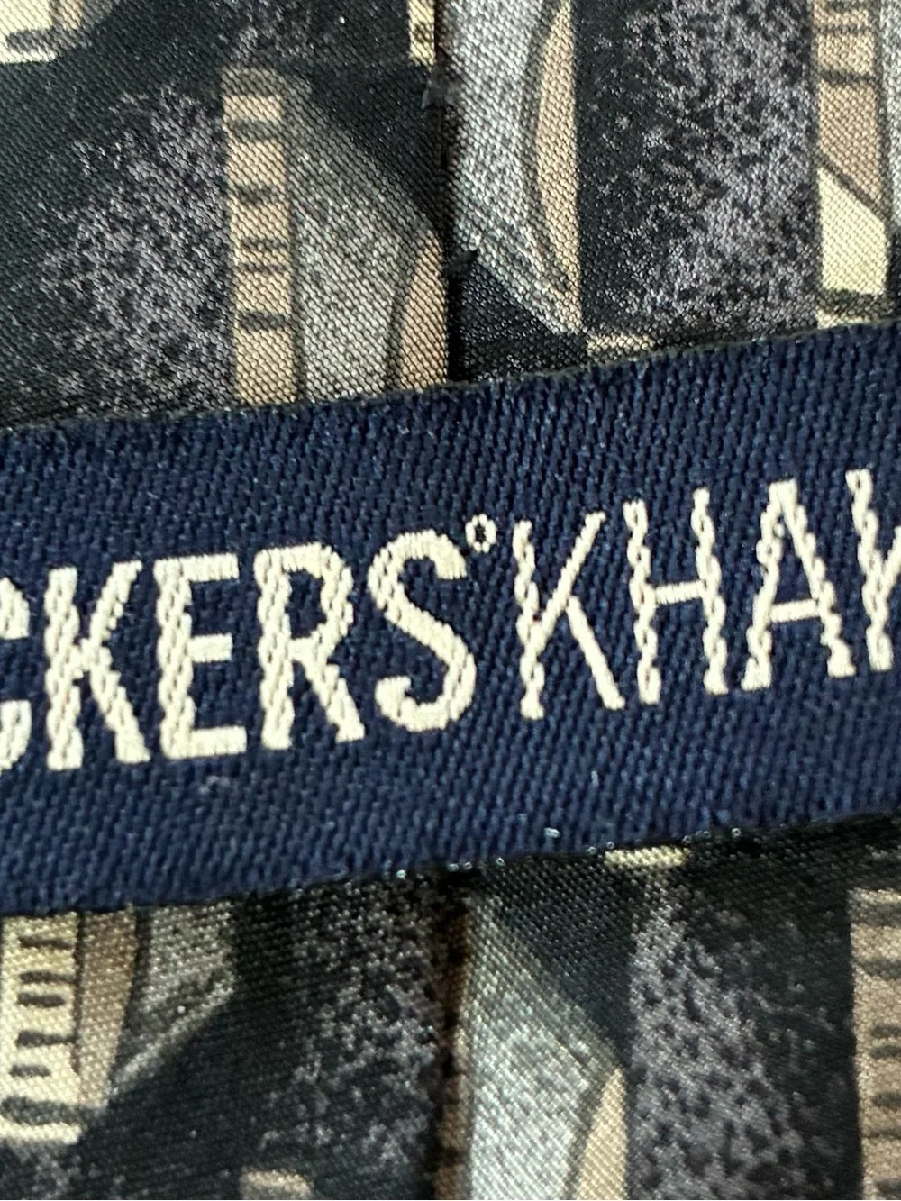 Dockers Khakis 100% Silk Made in Italy Geometric Black and Gray Men's Tie